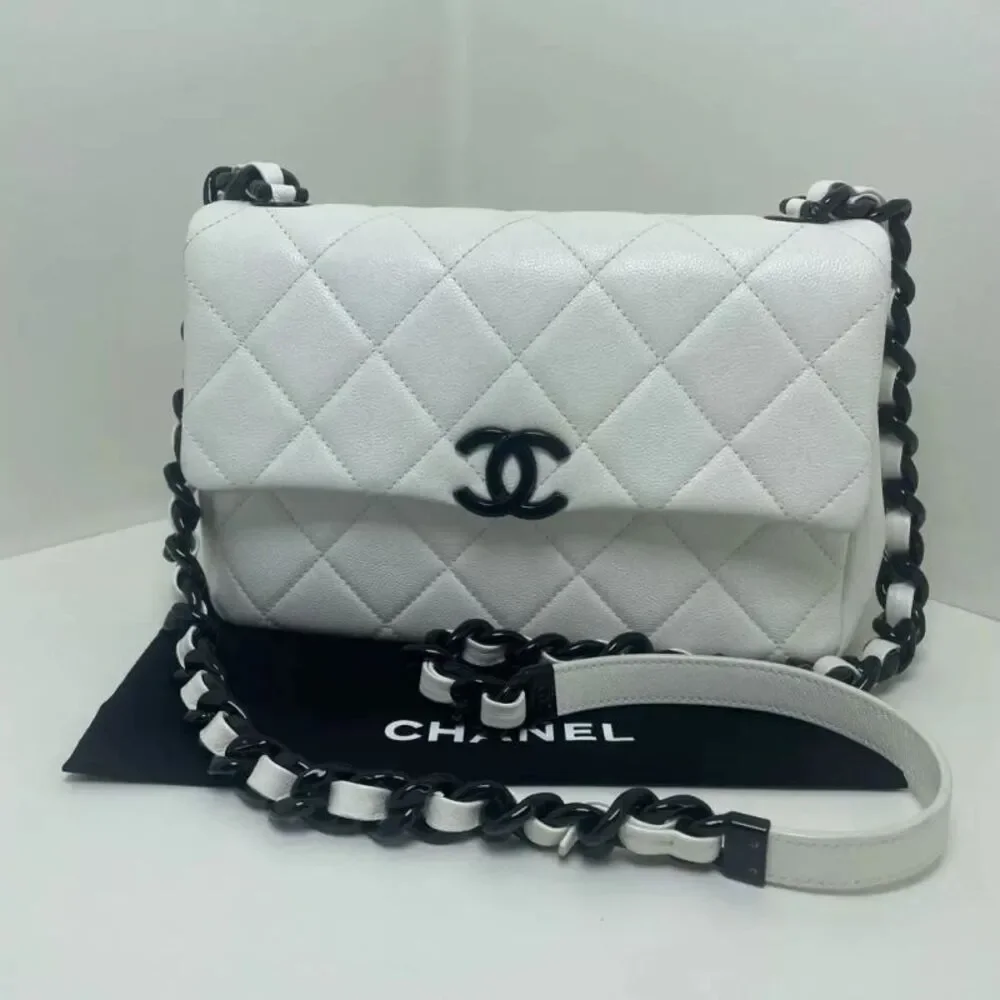 Chanel Women Pre-Loved Bag Very Good Condition